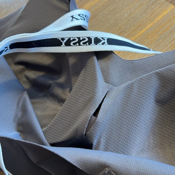 Kissy Sport Bra - Picture 6 of 7